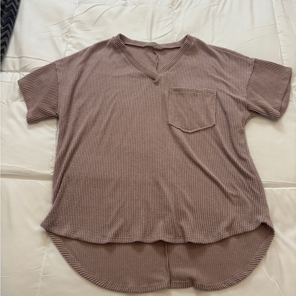 Altar'd State Dusty Rose V-Neck Tee